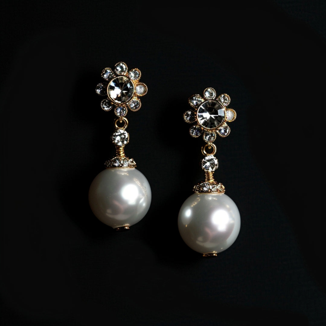 Dangling Zirconia Pearl Earrings