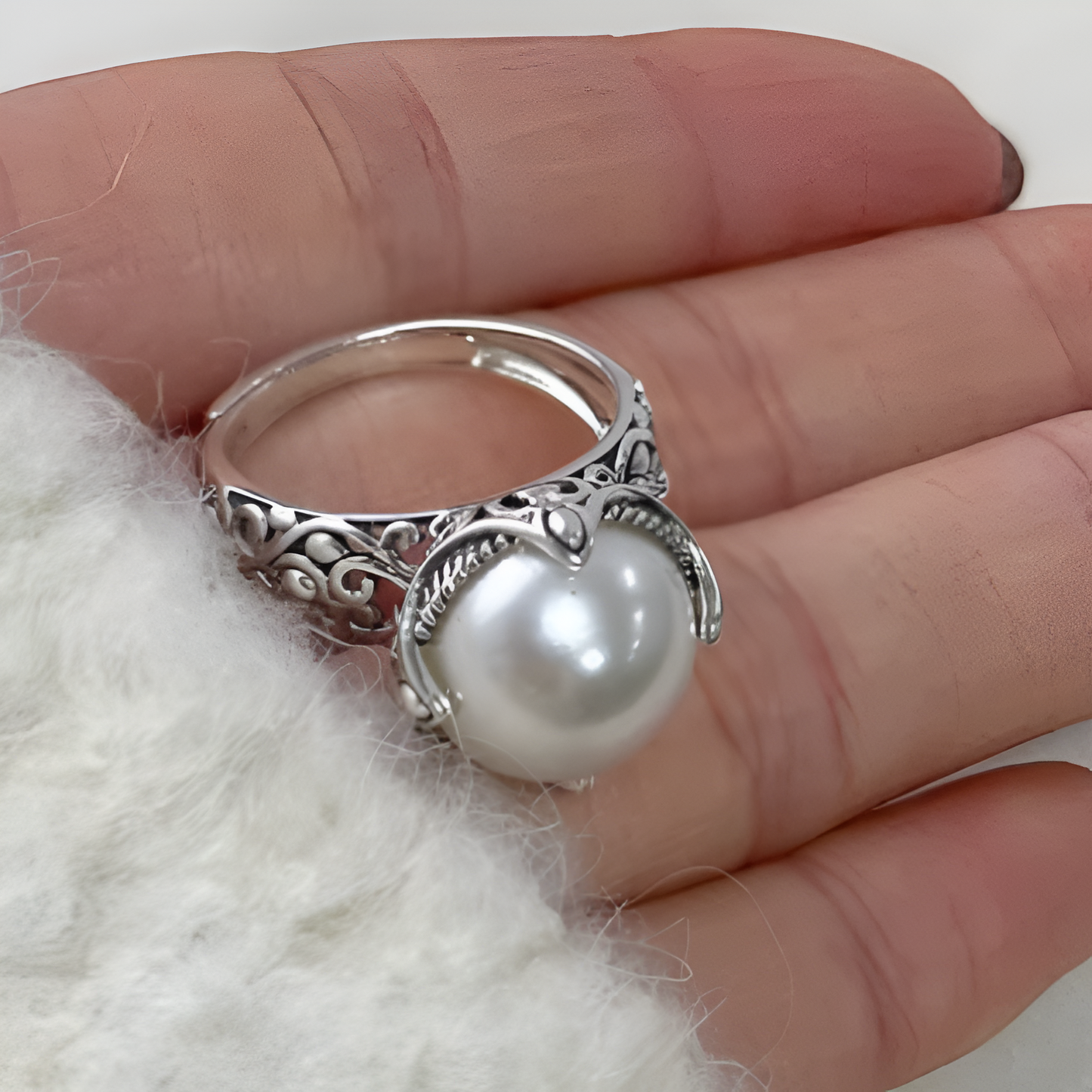 Vintage Rounded Pearl Silver Ring