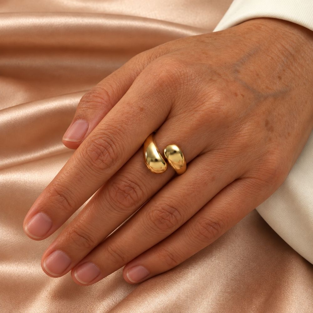 Water Drop-Shaped Gold Ring