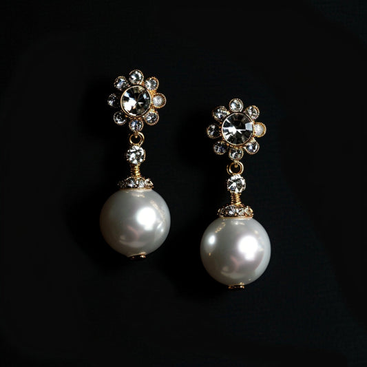 Dangling Zirconia Pearl Earrings