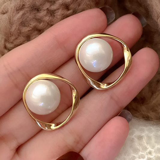 Gold Pearl Earrings