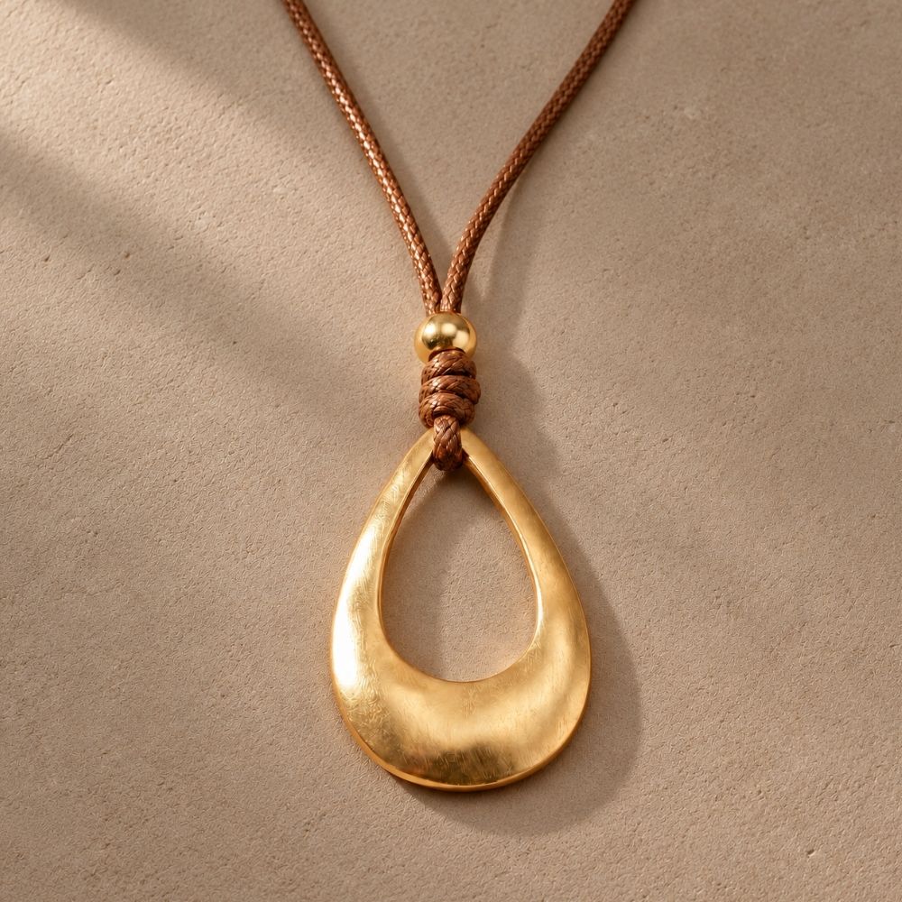Elara Vintage Teardrop Necklace