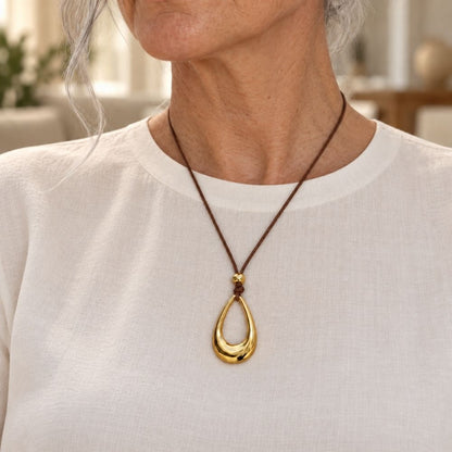 Elara Vintage Teardrop Necklace