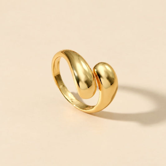 Water Drop-Shaped Gold Ring